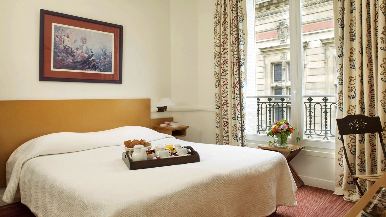 Photo of Bedroom in 13th Arrondissement