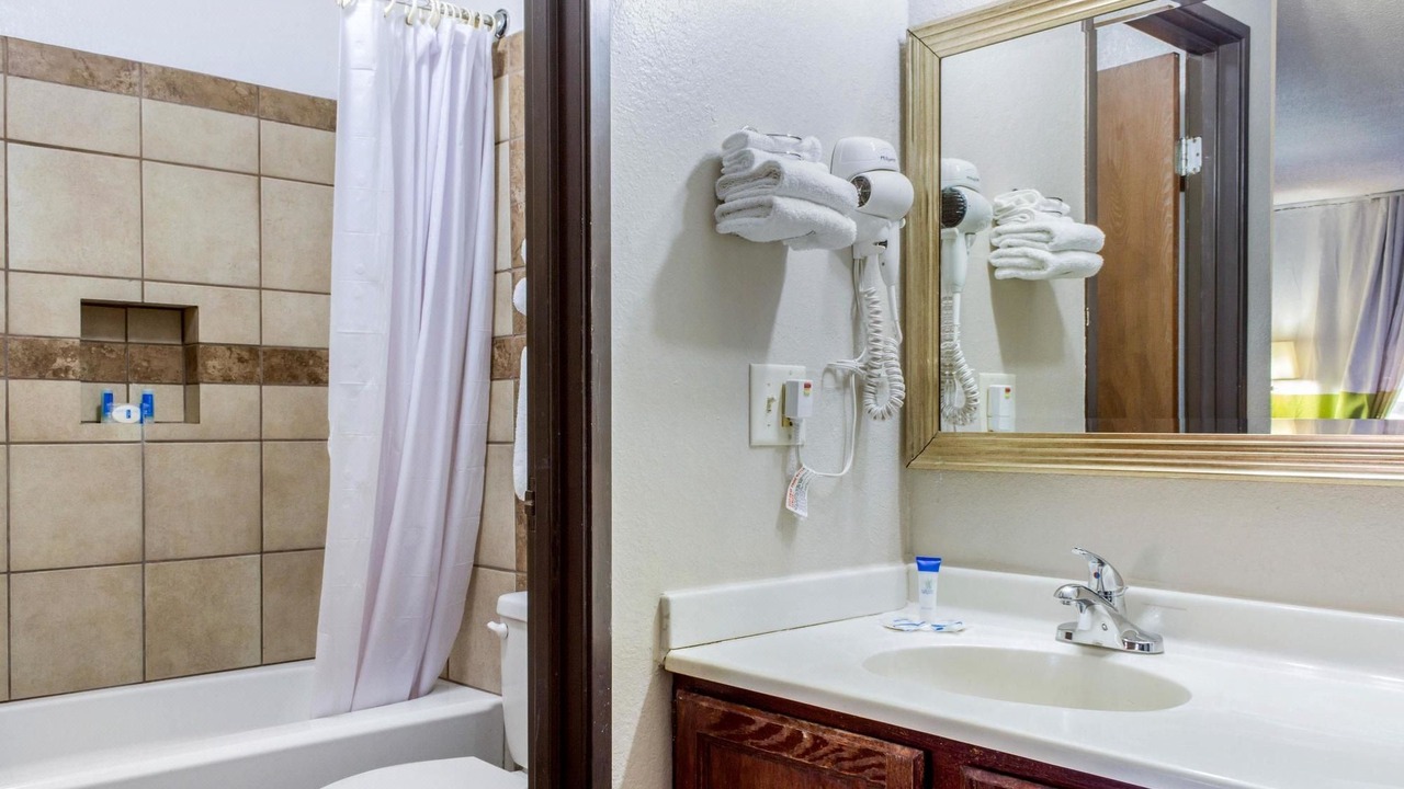 Photo of Bathroom in Sierra Vista