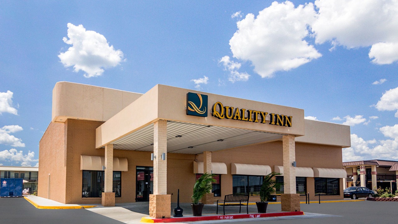 Photo of Buildings in Shawnee