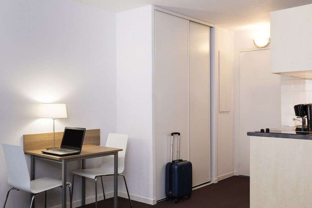 Photo of Livingroom in Clamart