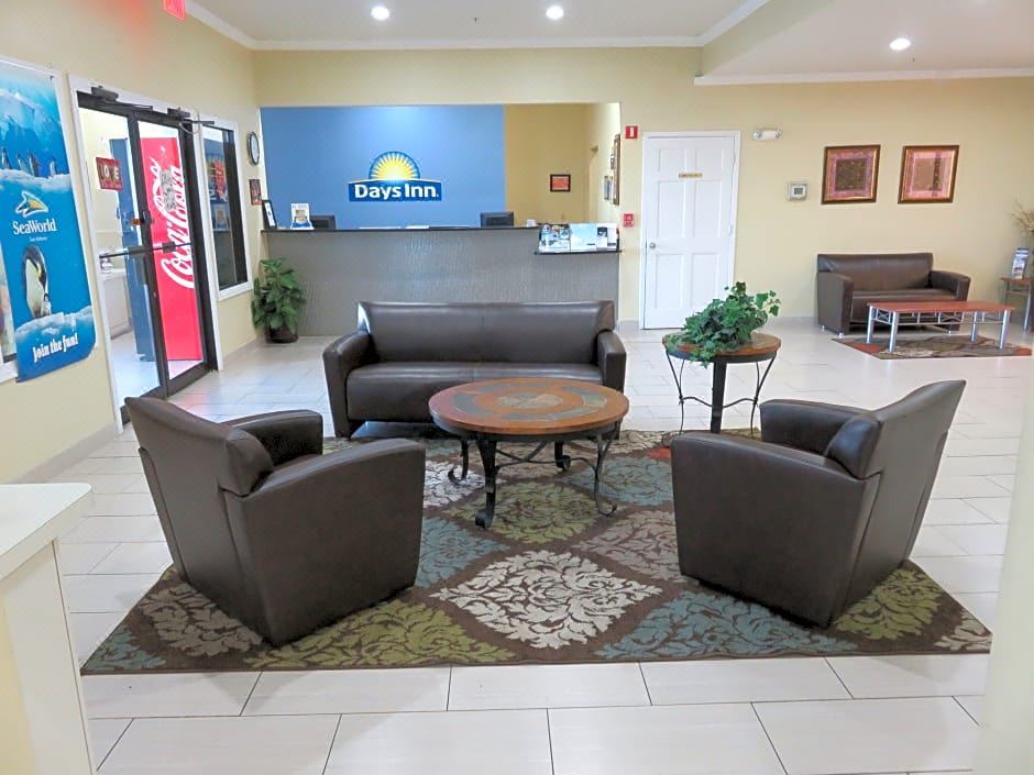Photo of Livingroom in West San Antonio
