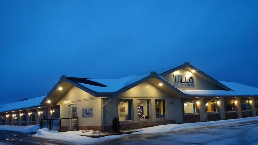 Photo of Buildings in Hearst