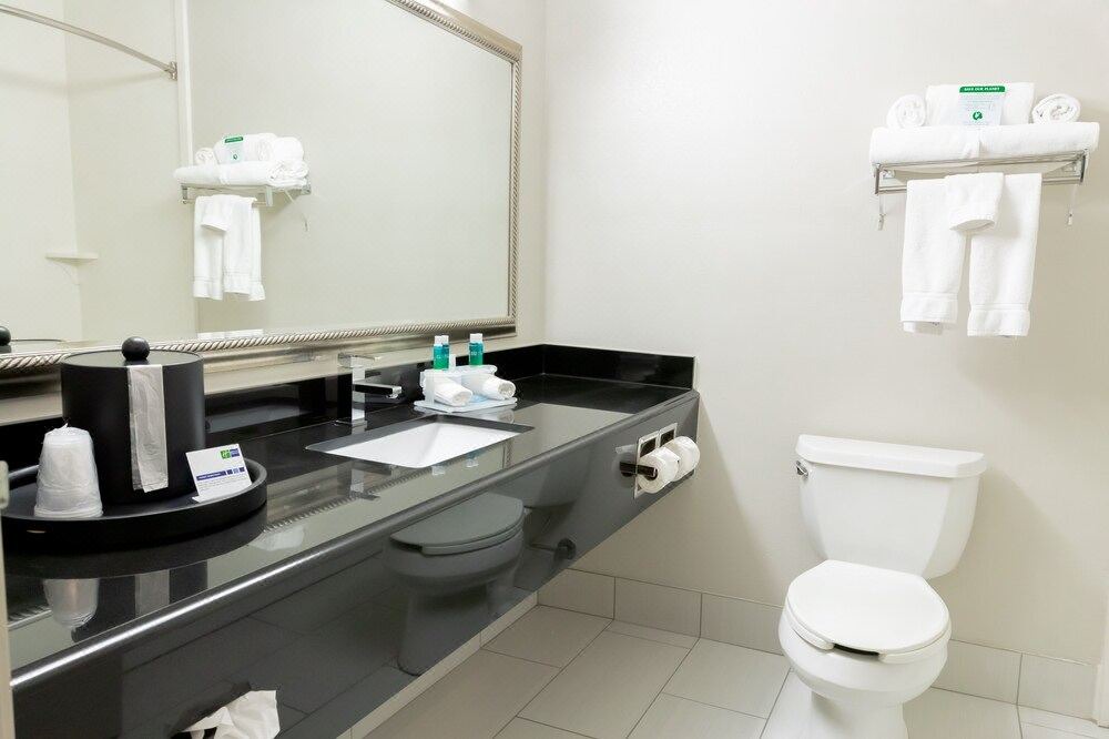 Photo of Bathroom in Pendleton