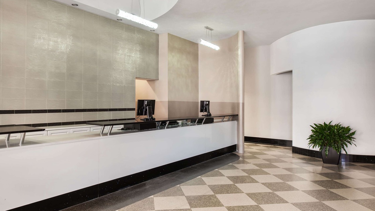 Photo of Others in The Loop