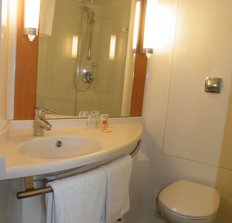 Photo of Bathroom in Maubeuge