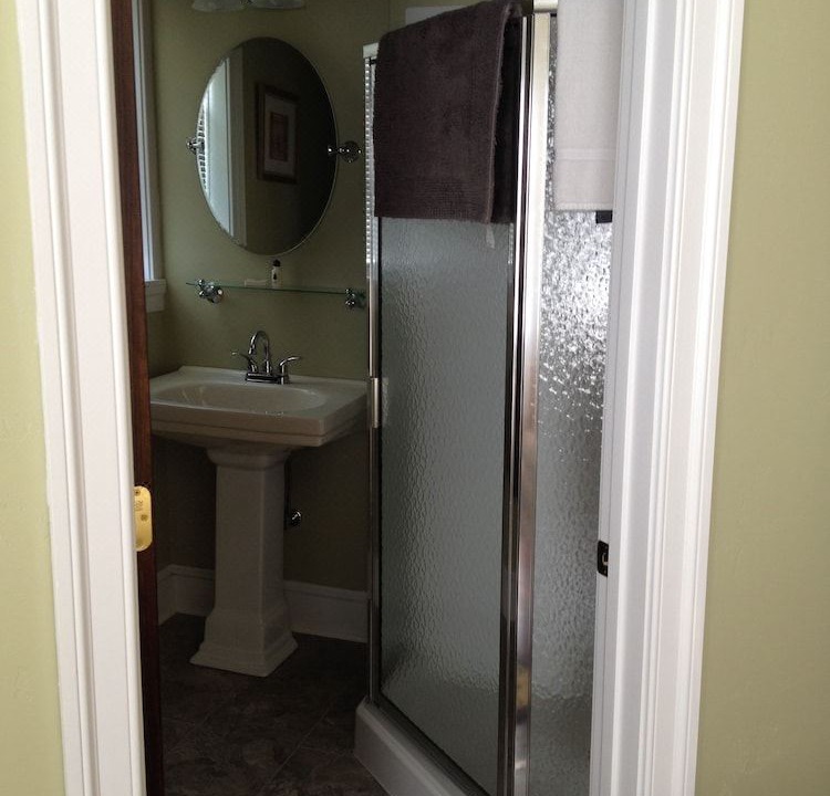 Photo of Bathroom in Red Lion
