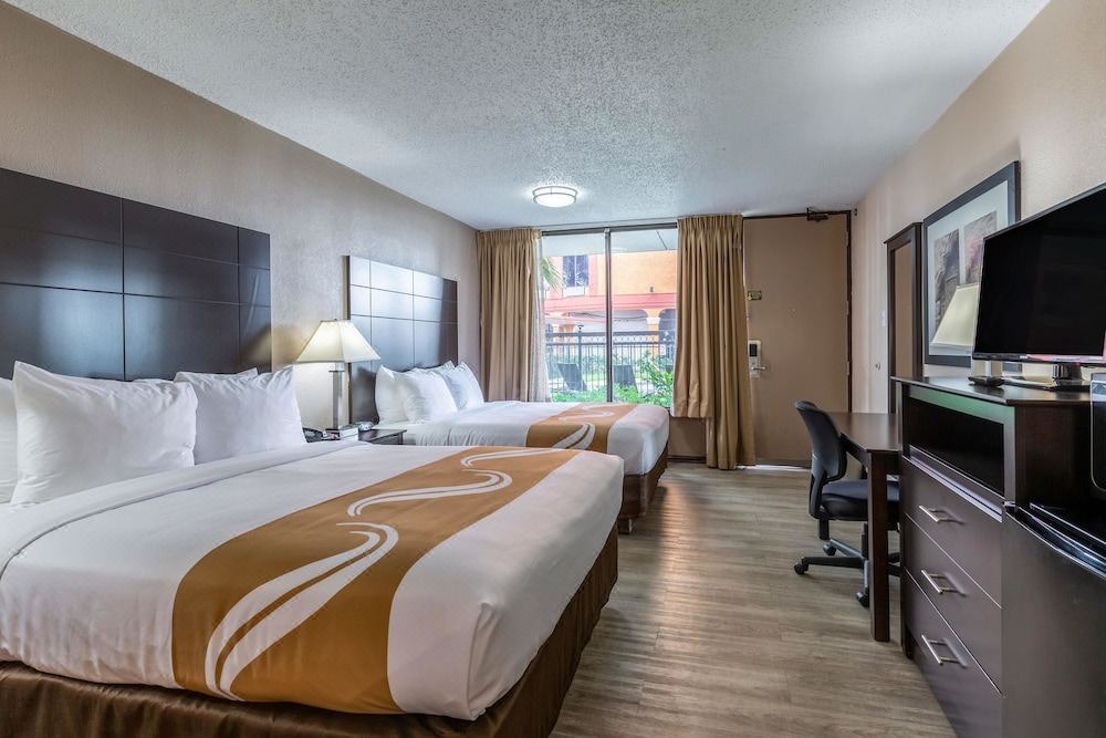 Photo of Bedroom in Pasadena