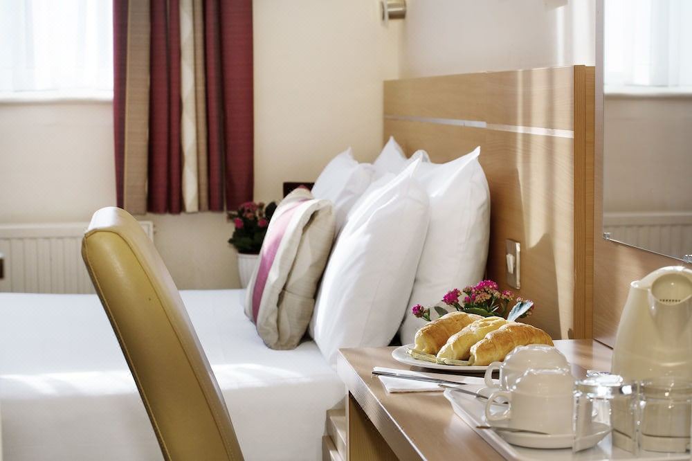 Photo of Bedroom in Lancaster Gate