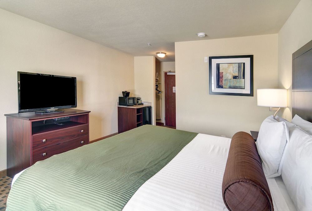 Photo of Bedroom in Big Lake