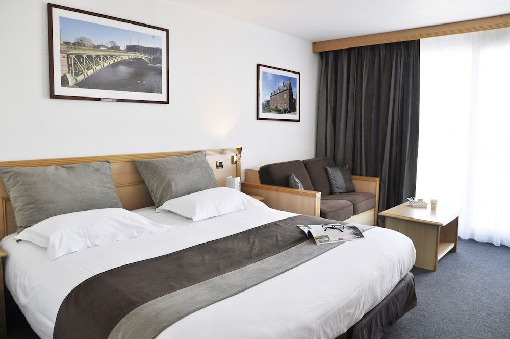 Photo of Bedroom in La Chapelle-sur-Erdre
