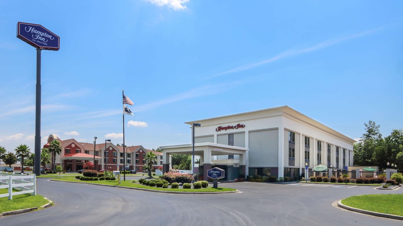 Photo of Buildings in Richmond Hill