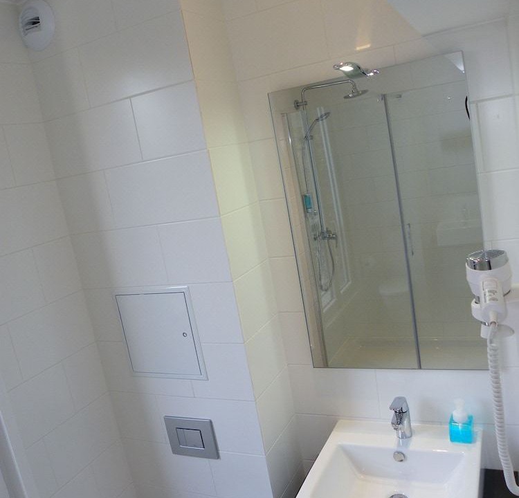 Photo of Bathroom in Chatou