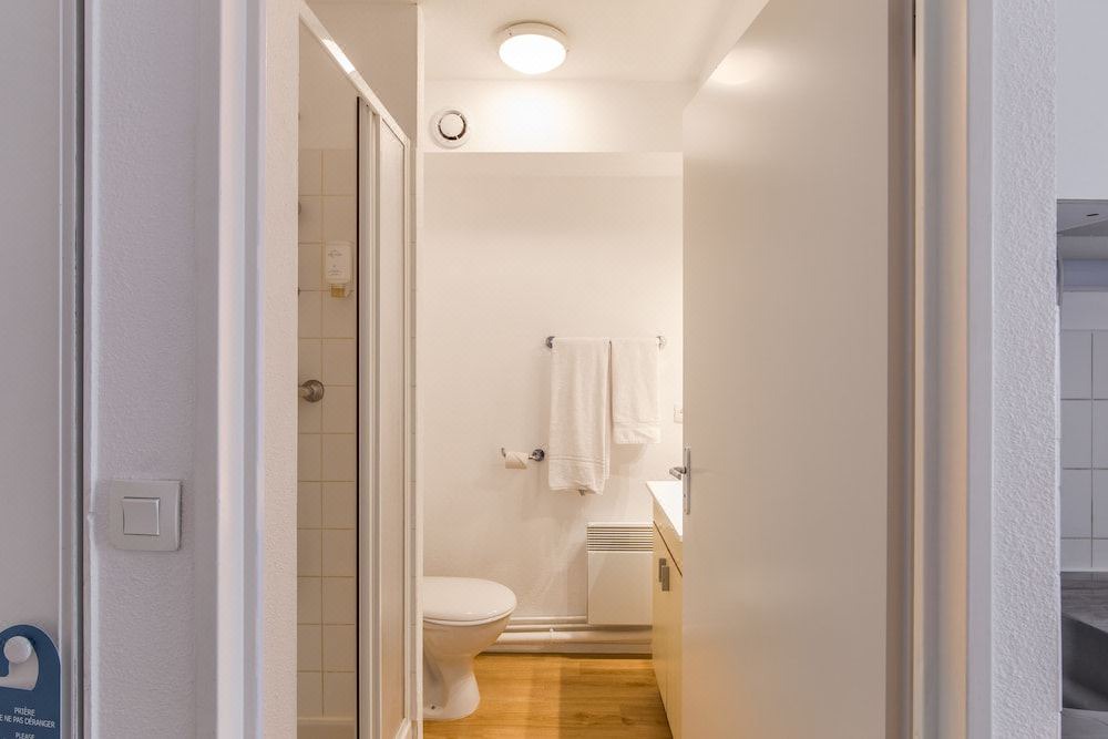 Photo of Bathroom in Miroir - Batignolles