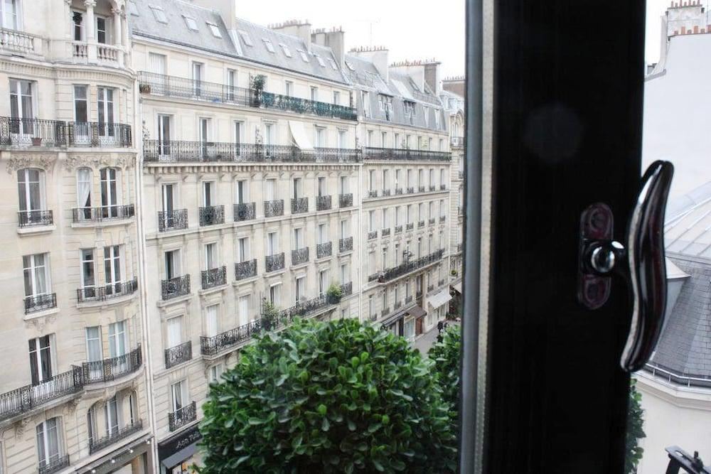 Photo of Buildings in Quartier de la Plaine-de-Monceaux
