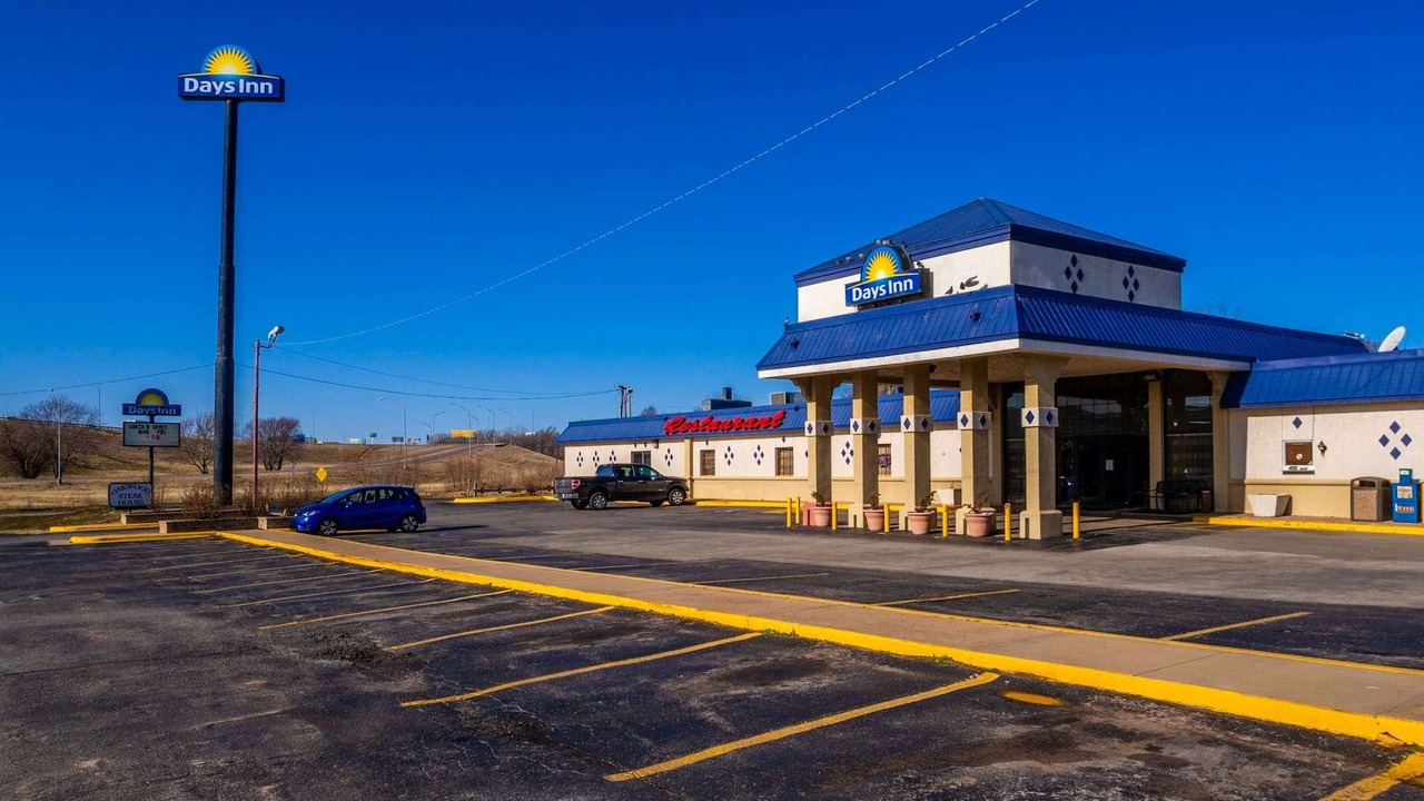 Photo of Buildings in Clinton