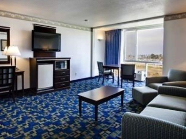 Photo of Livingroom in Townsite