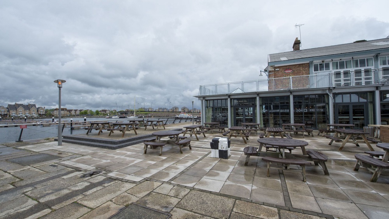 Photo of Buildings in Chatham