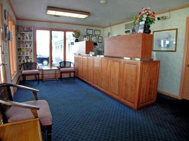 Photo of Livingroom in Clinton
