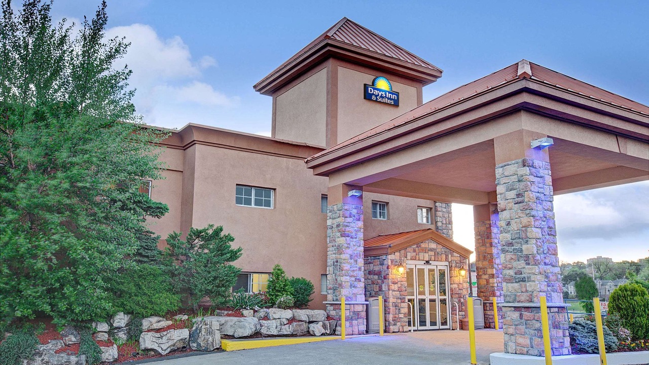 Photo of Buildings in Ridgefield