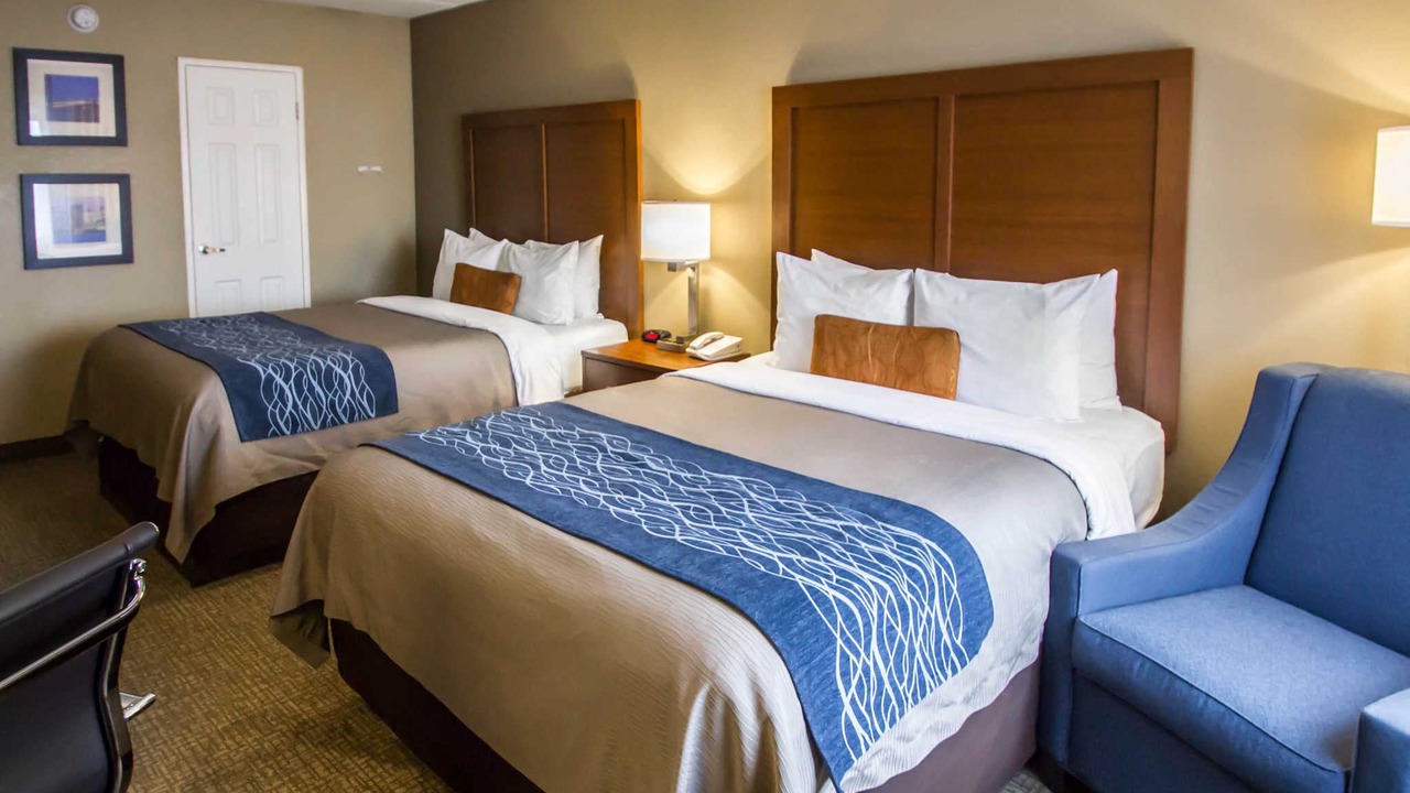 Photo of Bedroom in Edgewater