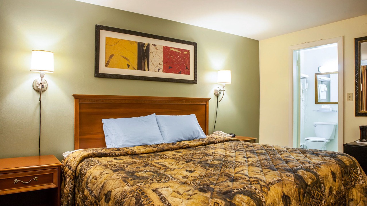 Photo of Bedroom in Middletown