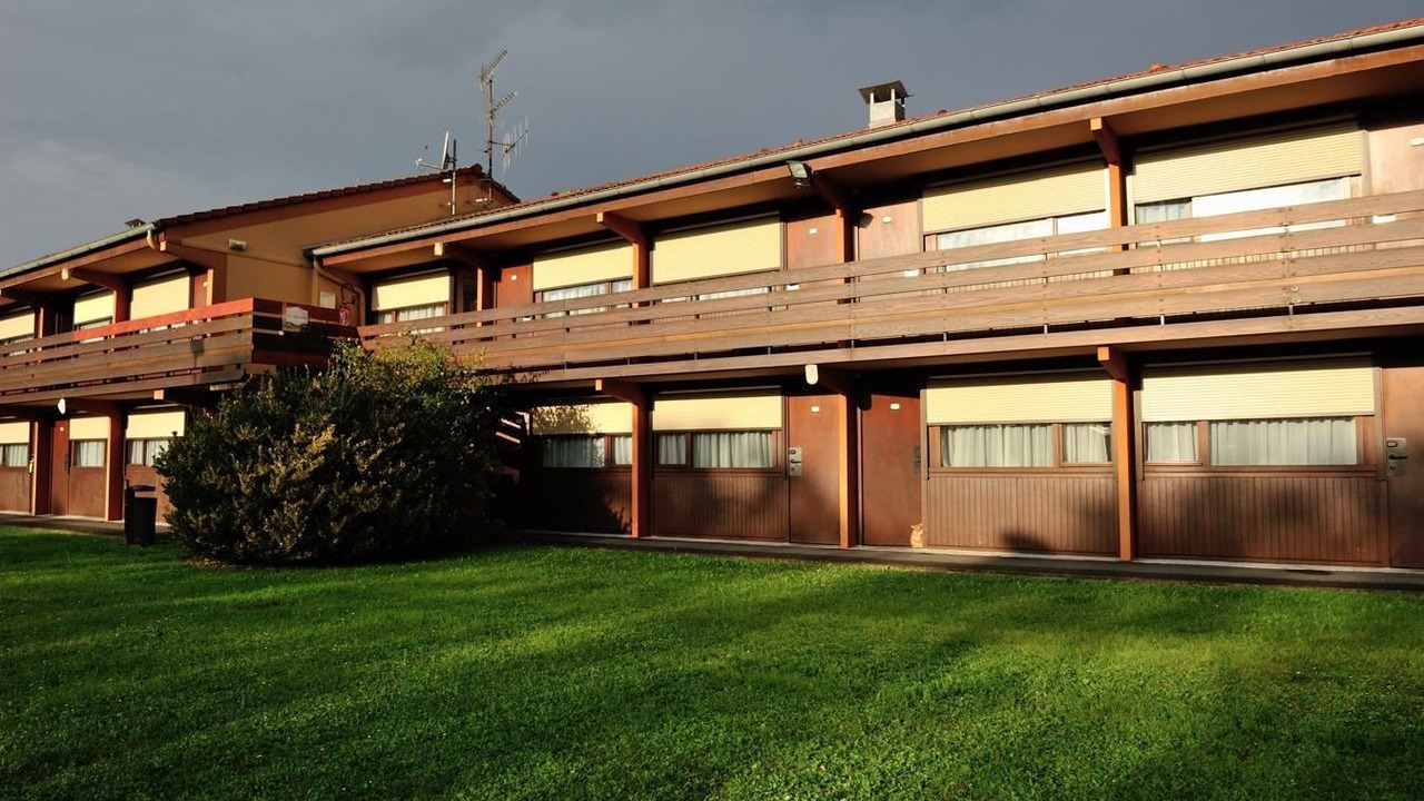 Photo of Buildings in Saintes