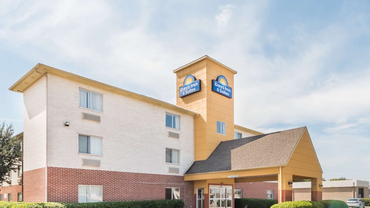 Photo of Buildings in Northwest Dallas
