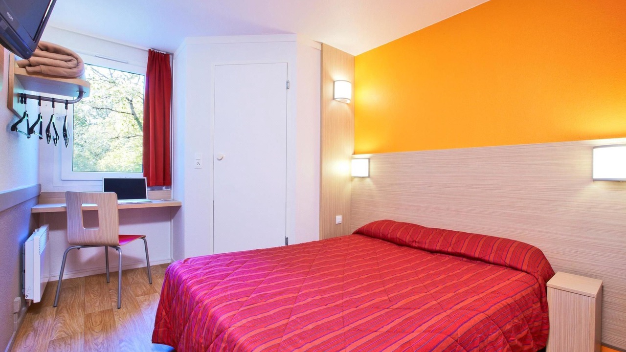 Photo of Bedroom in Fleury-Merogis