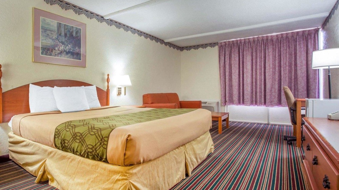 Photo of Bedroom in Tucker