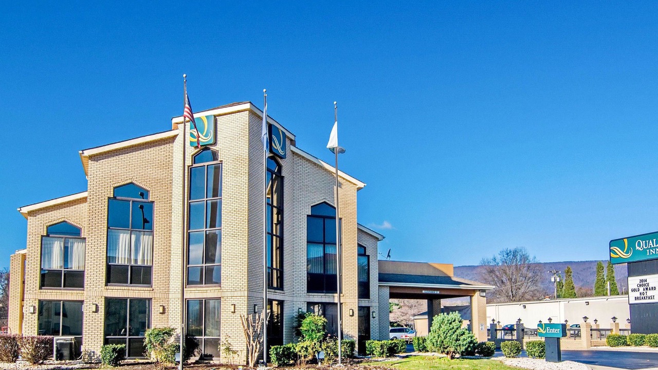 Photo of Buildings in Salem