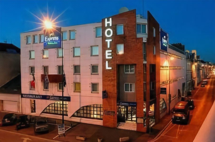 Photo of Buildings in Hincmar