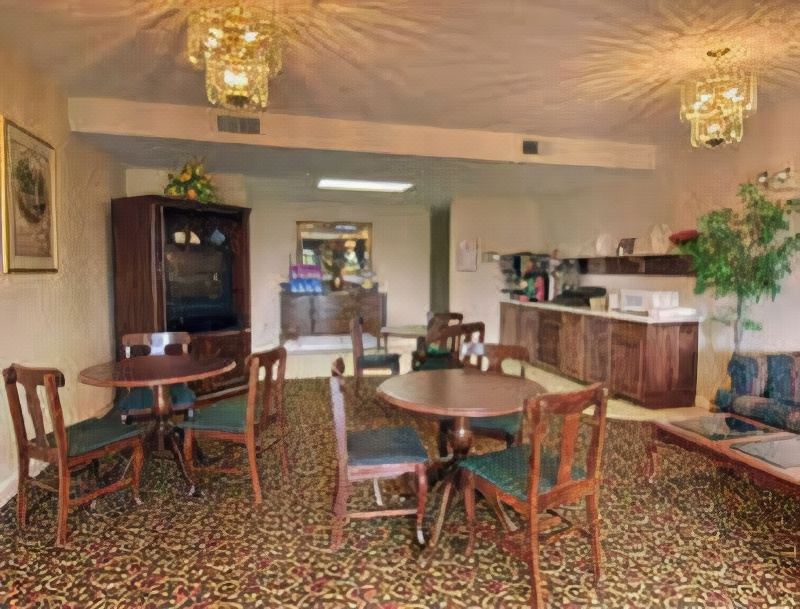 Photo of Livingroom in Perry