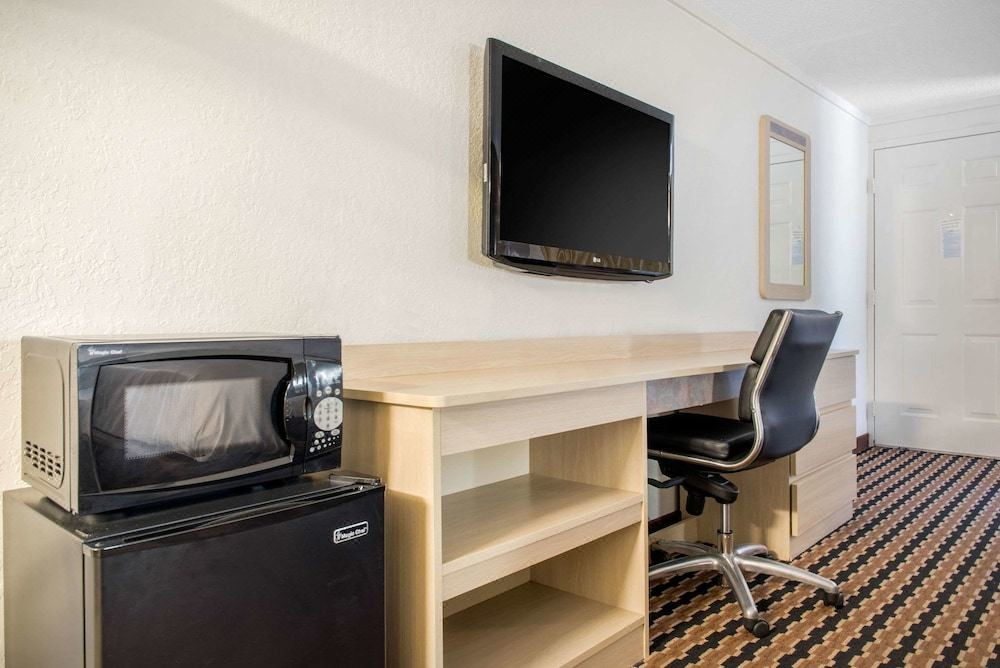 Photo of Livingroom in Sharonville