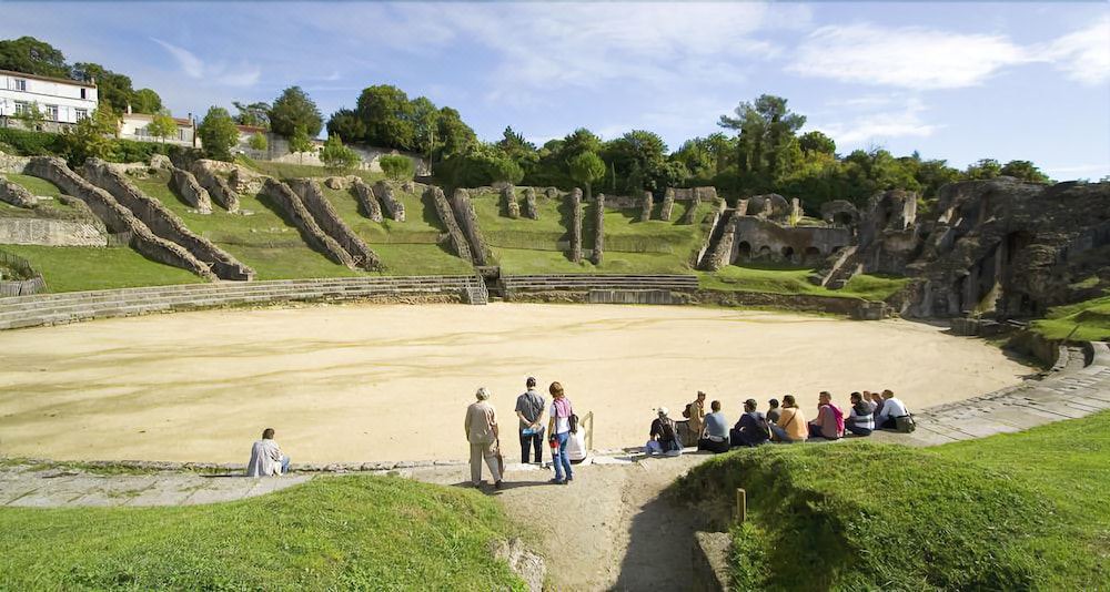 Photo of Others in Saintes