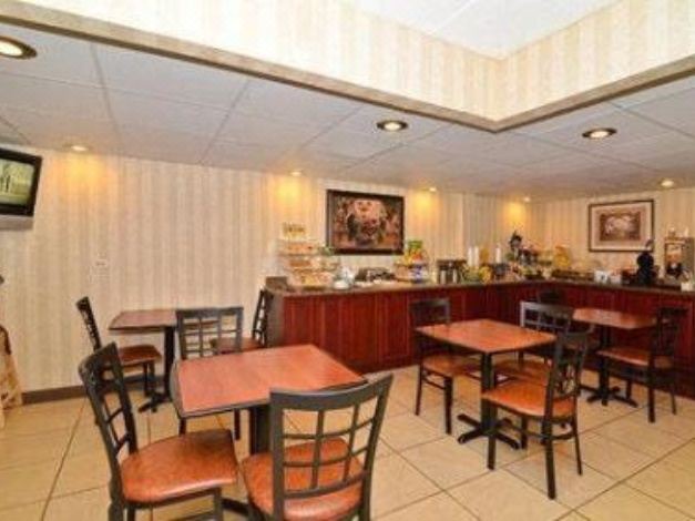 Photo of Livingroom in Fox Valley