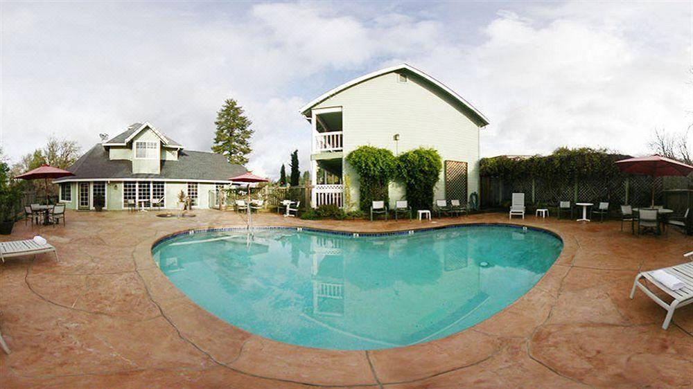 Photo of Outdoor in Willits