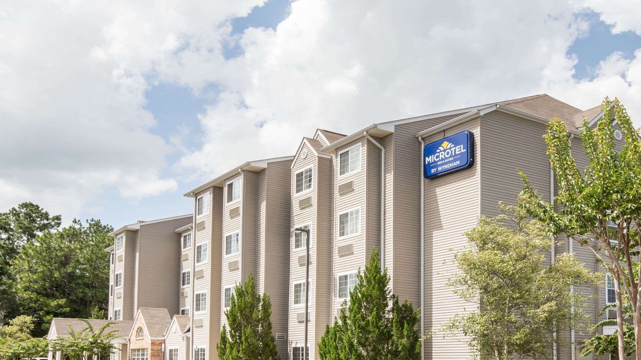 Photo of Buildings in Saraland