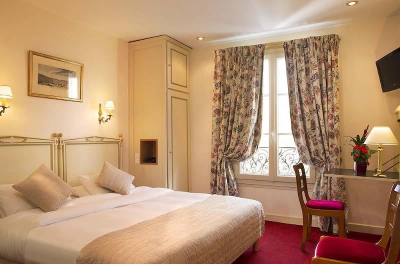 Photo of Bedroom in Saint-Thomas-d'Aquin
