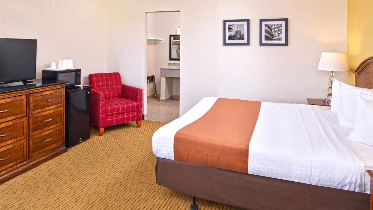 Photo of Bedroom in Plattsburgh