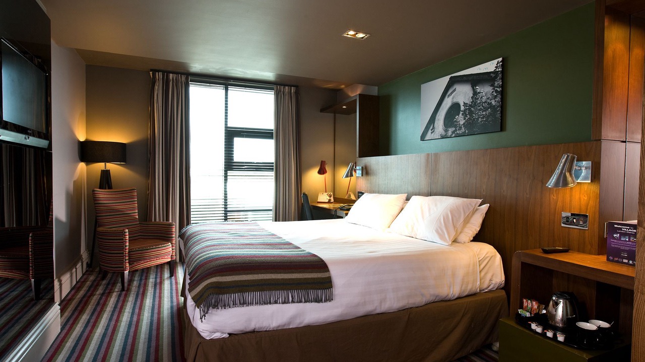 Photo of Bedroom in Elstree