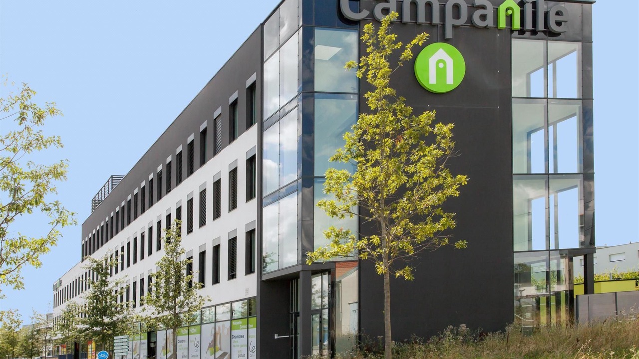 Photo of Buildings in Saint-Jacques-de-la-Lande