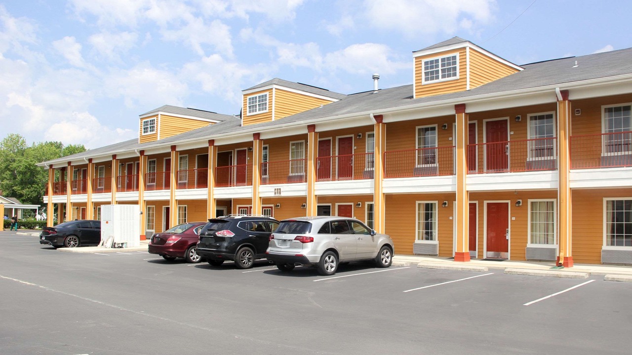 Photo of Buildings in Albertville