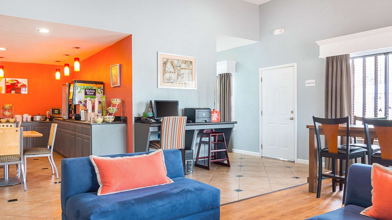Photo of Livingroom in Carthage