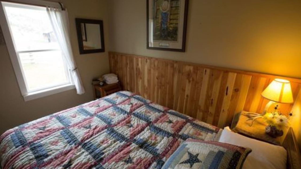 Photo of Bedroom in Fossil