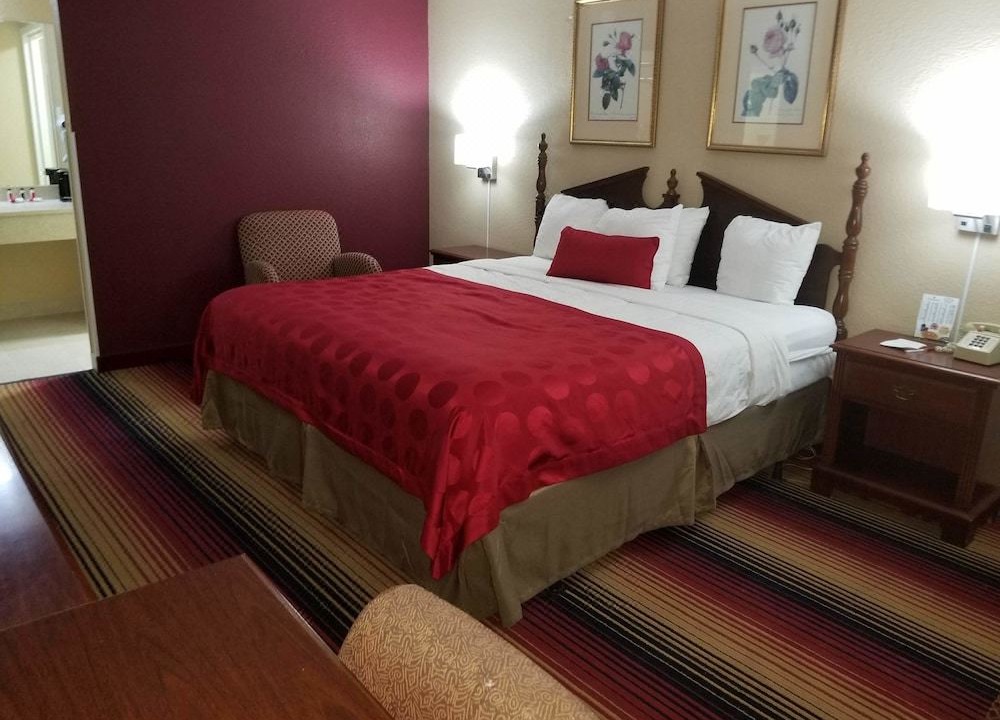 Photo of Bedroom in Perry