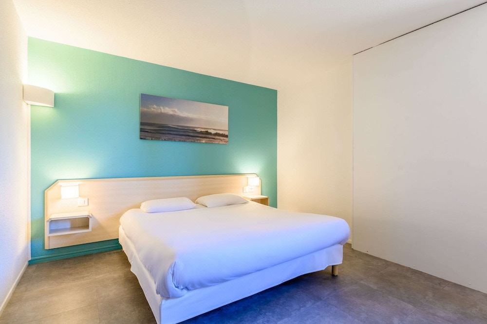 Photo of Bedroom in Saran