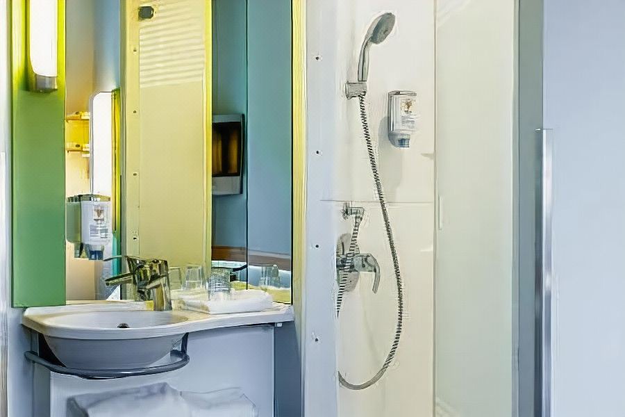 Photo of Bathroom in Coignieres