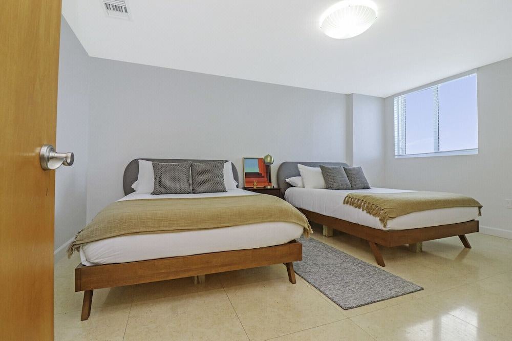 Photo of Bedroom in North Bay Village