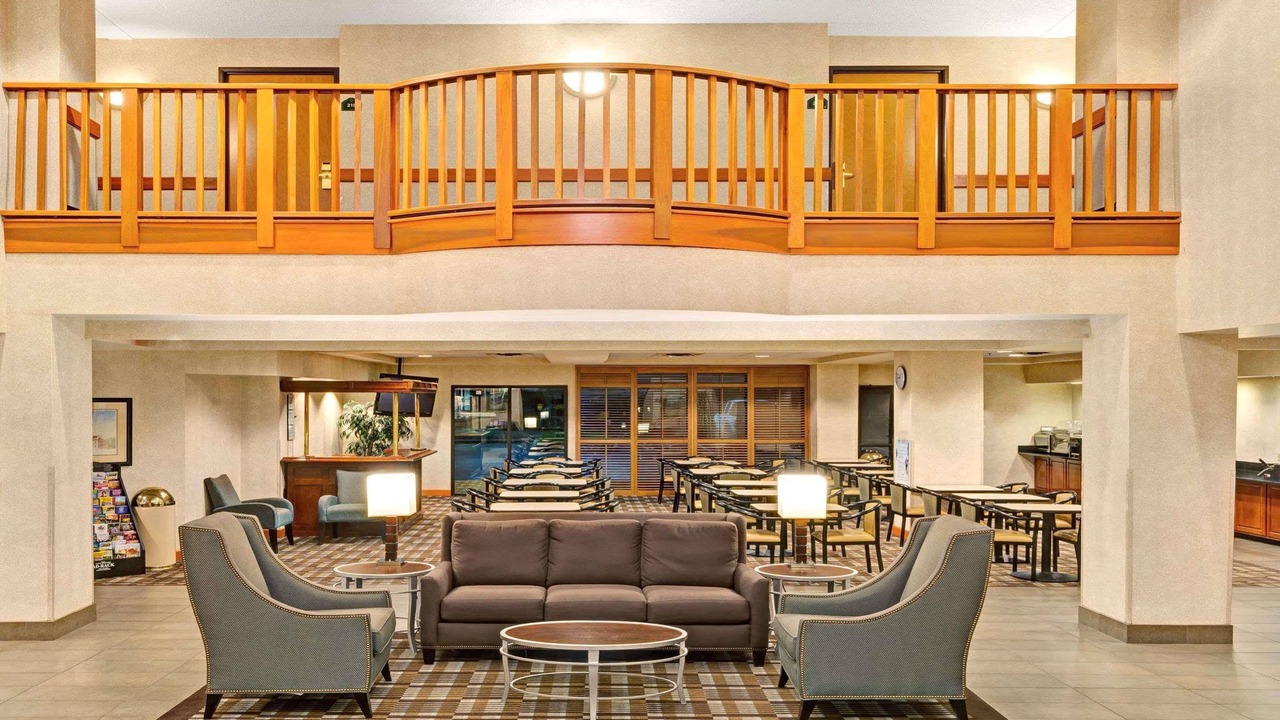 Photo of Livingroom in Blue Ash