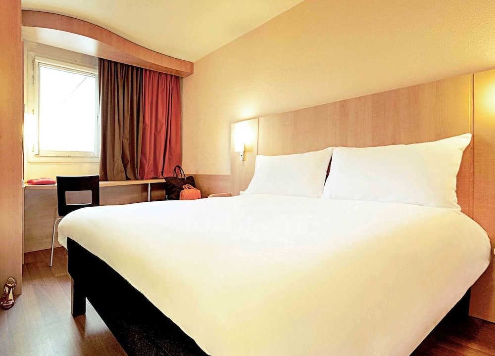 Photo of Bedroom in Maubeuge